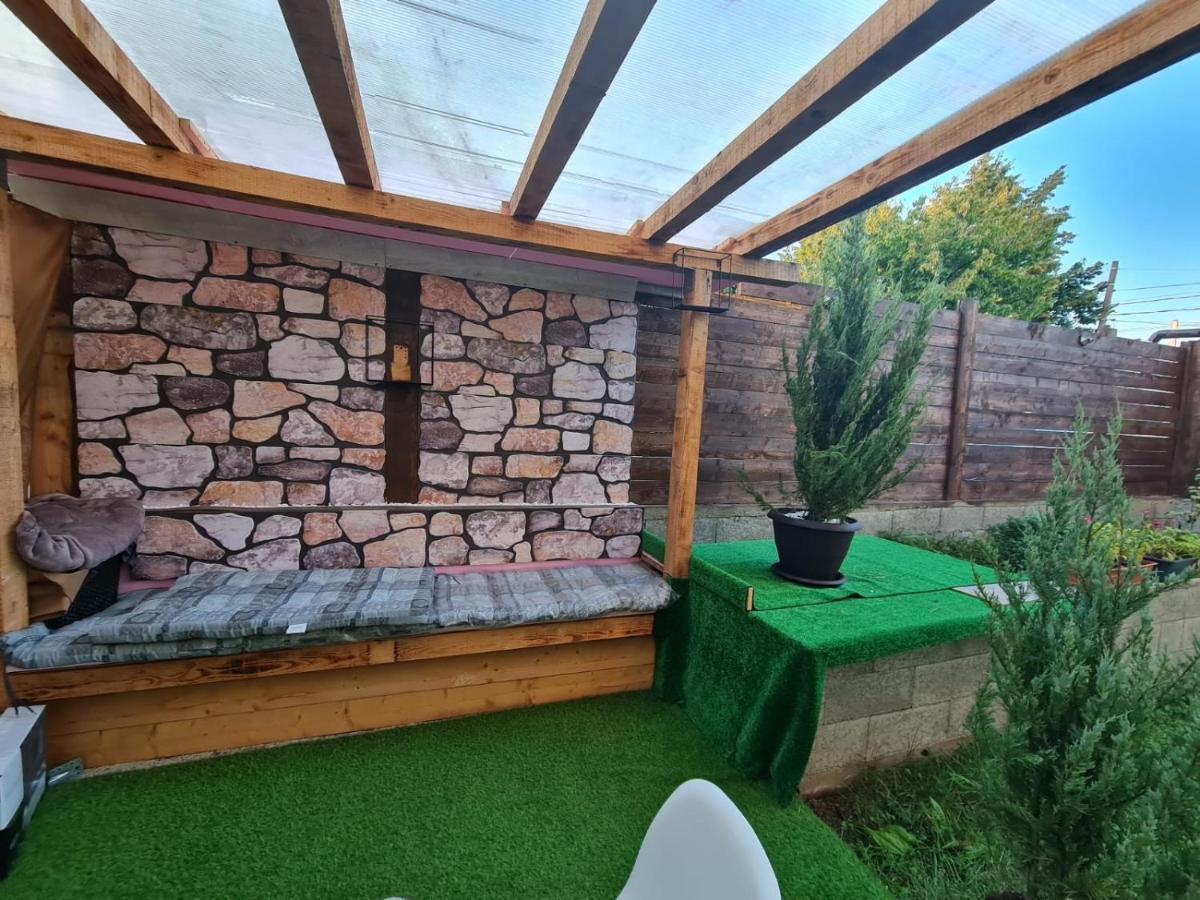 Luxury Flat Nicol Apartment Valea Adanca